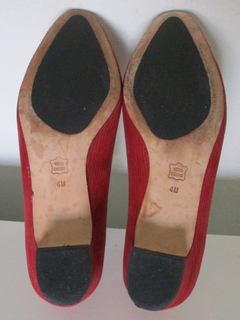 Van Eli Womens Red Embossed Snakeskin Textile 1.25" Low-Heel Pump Shoe - Size 4M - Picture 8 of 8